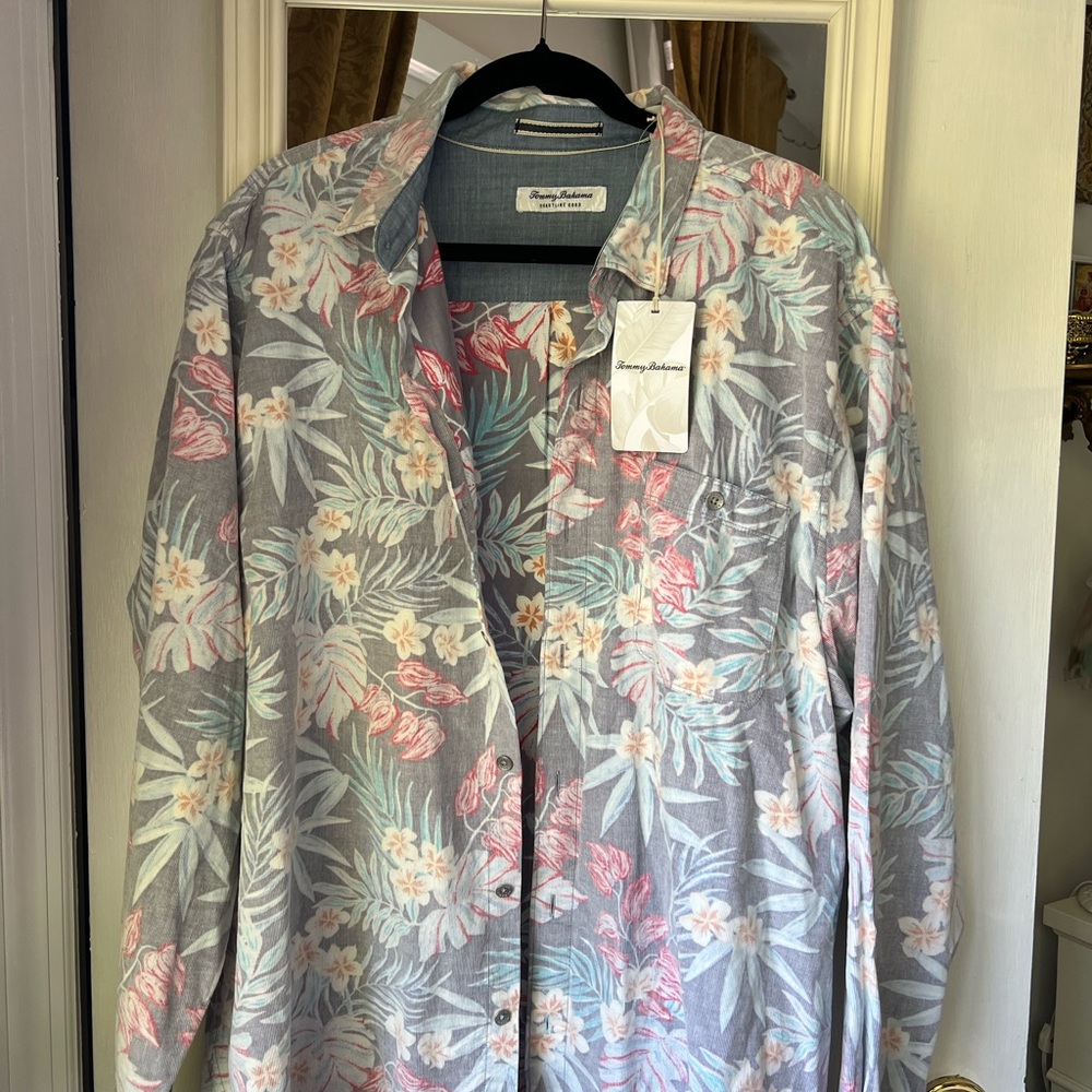 NWT Tommy Bahama Floral Button-Up Shirt